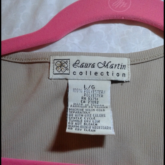 Laura Martin . Light brown - Picture 2 of 2